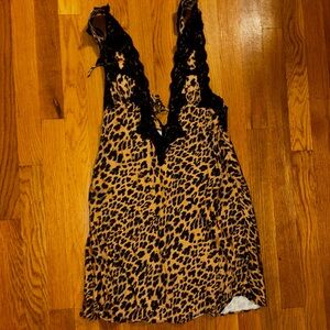 Rumored Venice Cheeta Dress Pains